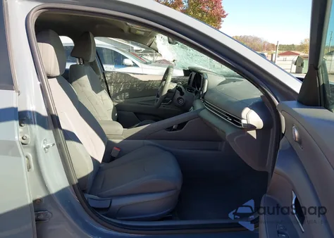 2021 Hyundai Elantra Se z USA, uszkodzony, nr VIN KMHLL4AG2MU155103